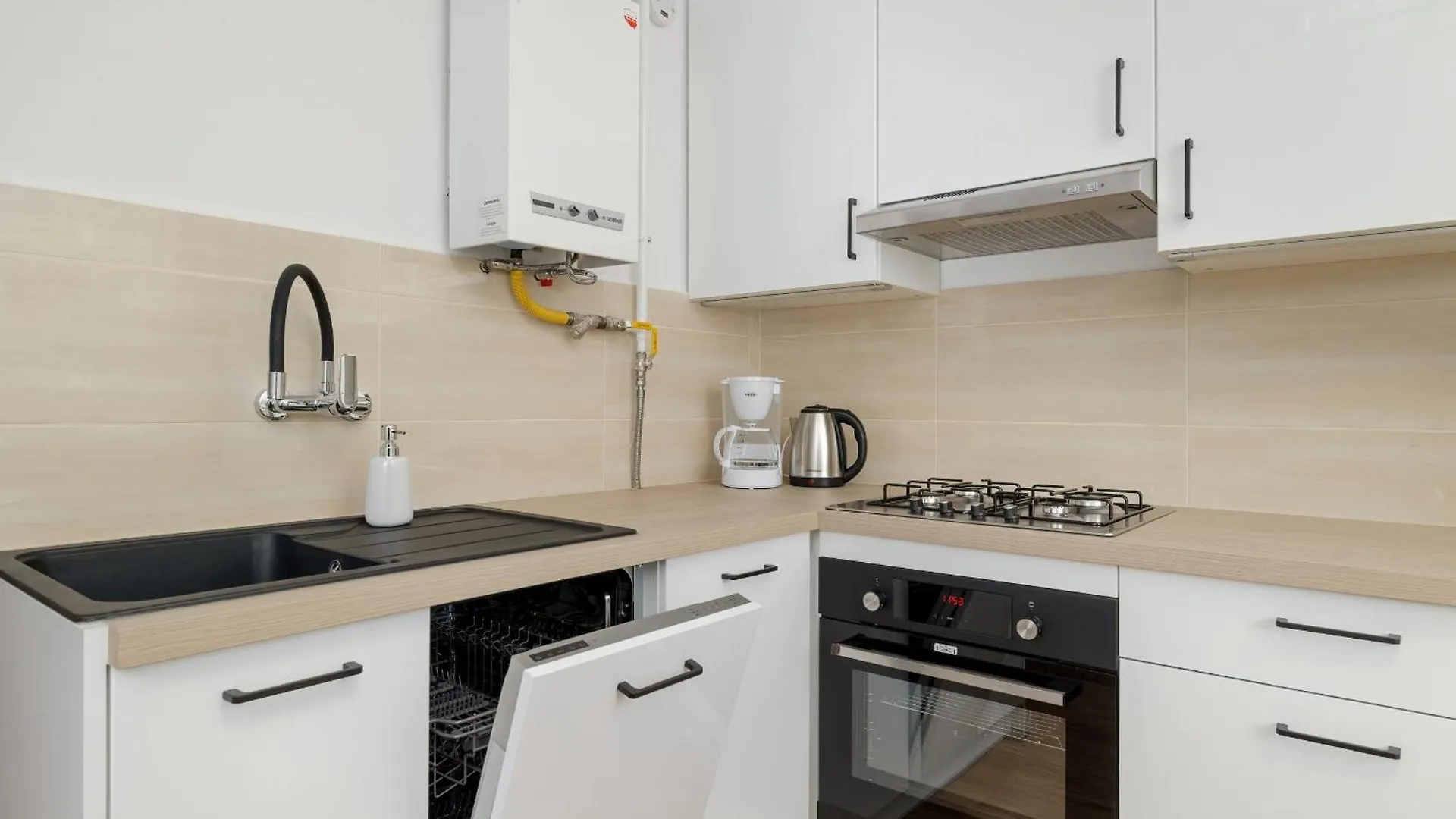 Comfortable Apartment With Balcony In Krakow By Rent Like Home