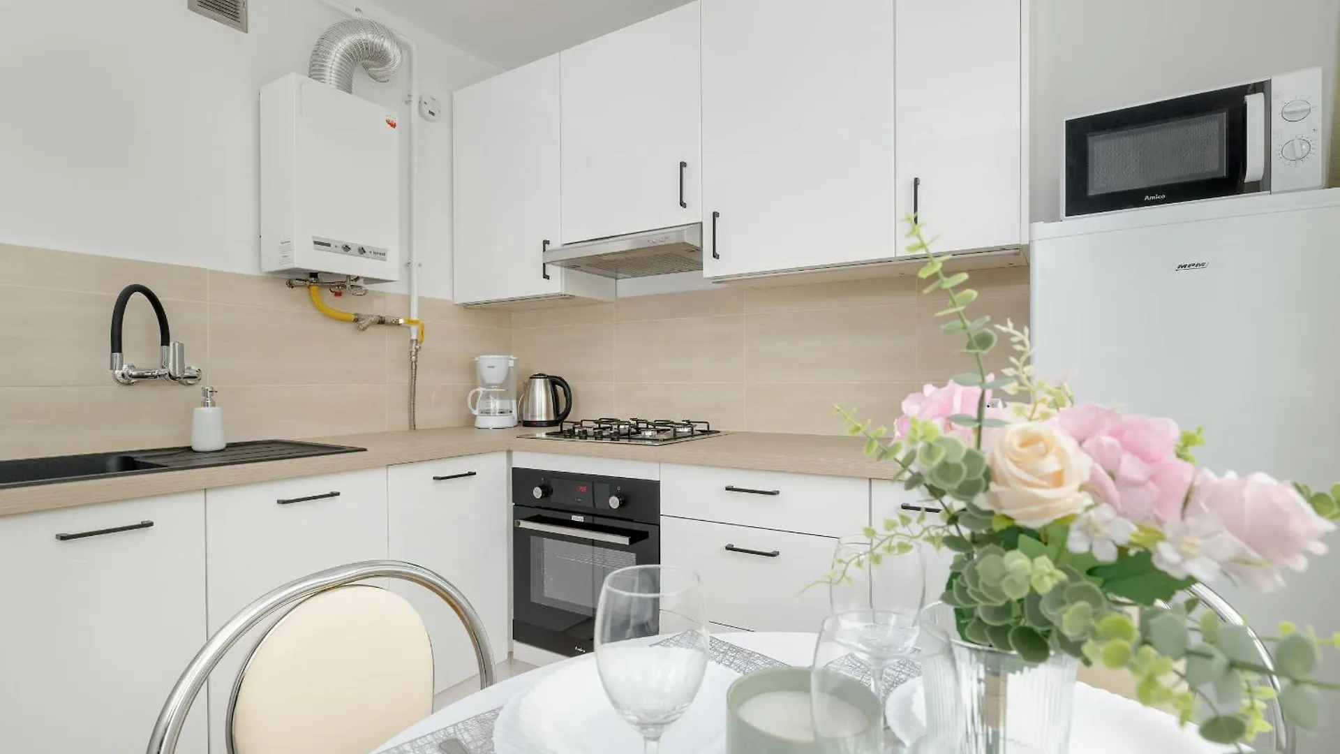 Comfortable Apartment With Balcony In Krakow By Rent Like Home